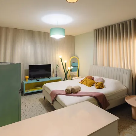 Teal Guesthouse Batroun Exterior photo